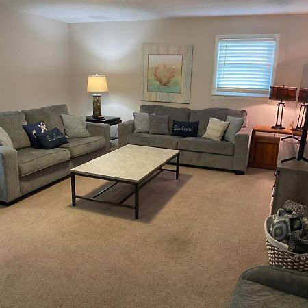 2Br Pet Friendly Home In Sneads Ferry With Parking Экстерьер фото