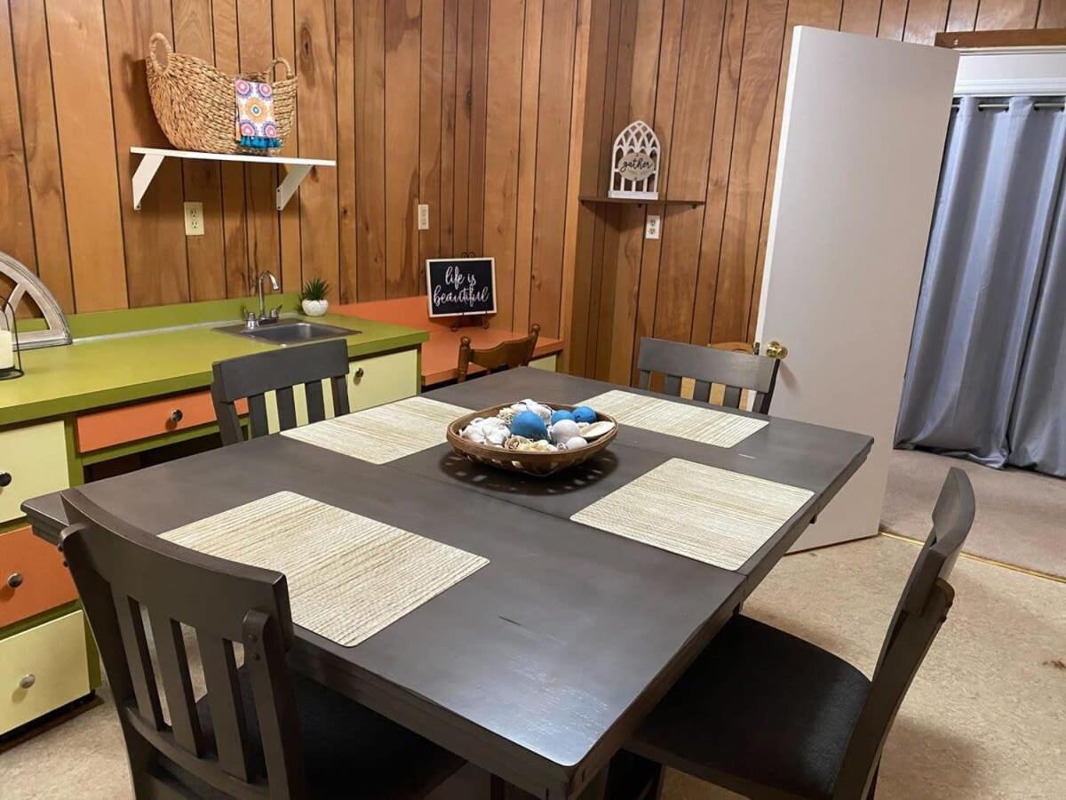 2Br Pet Friendly Home In Sneads Ferry With Parking Экстерьер фото