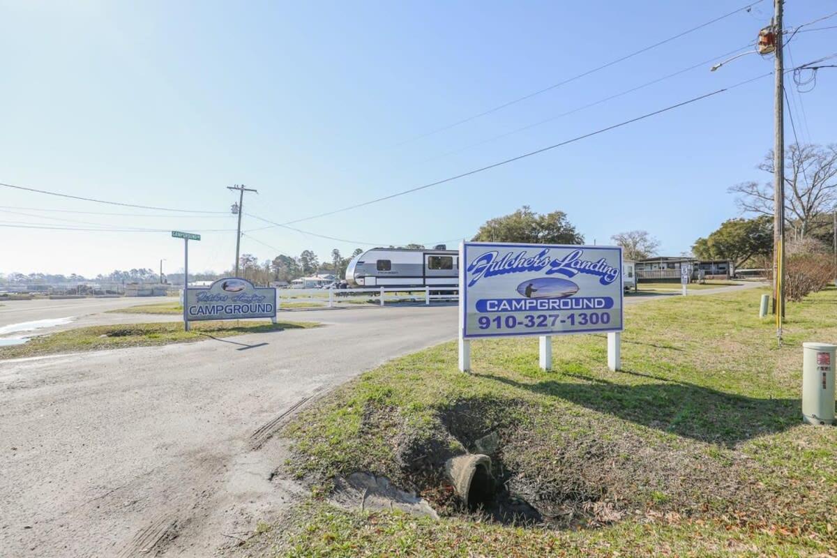 2Br Pet Friendly Home In Sneads Ferry With Parking Экстерьер фото