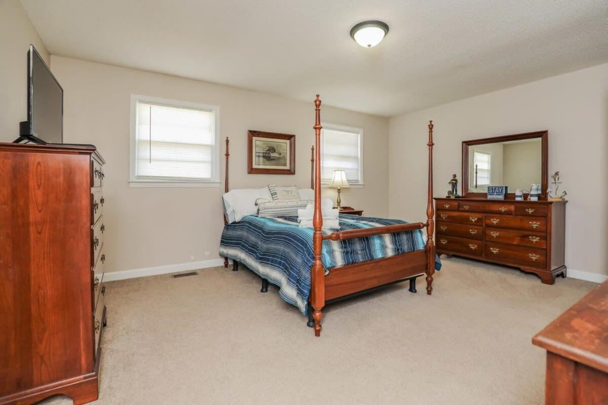 2Br Pet Friendly Home In Sneads Ferry With Parking Экстерьер фото