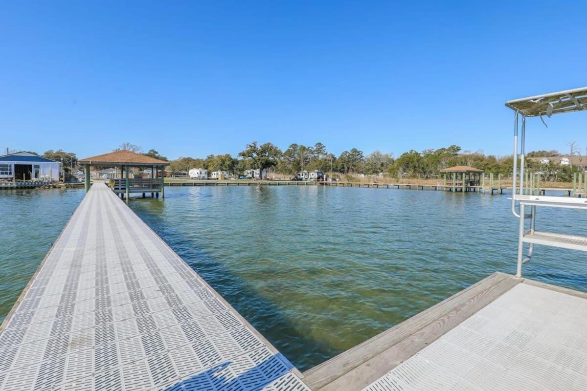 2Br Pet Friendly Home In Sneads Ferry With Parking Экстерьер фото