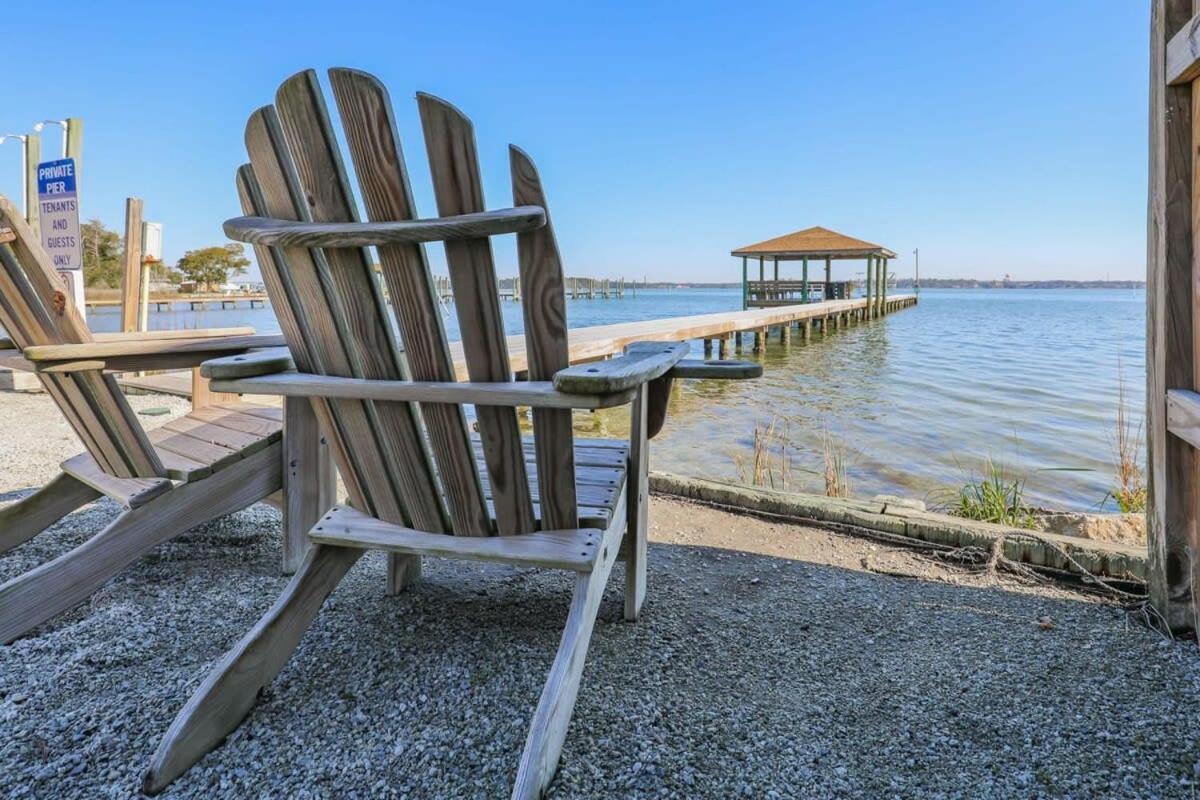 2Br Pet Friendly Home In Sneads Ferry With Parking Экстерьер фото