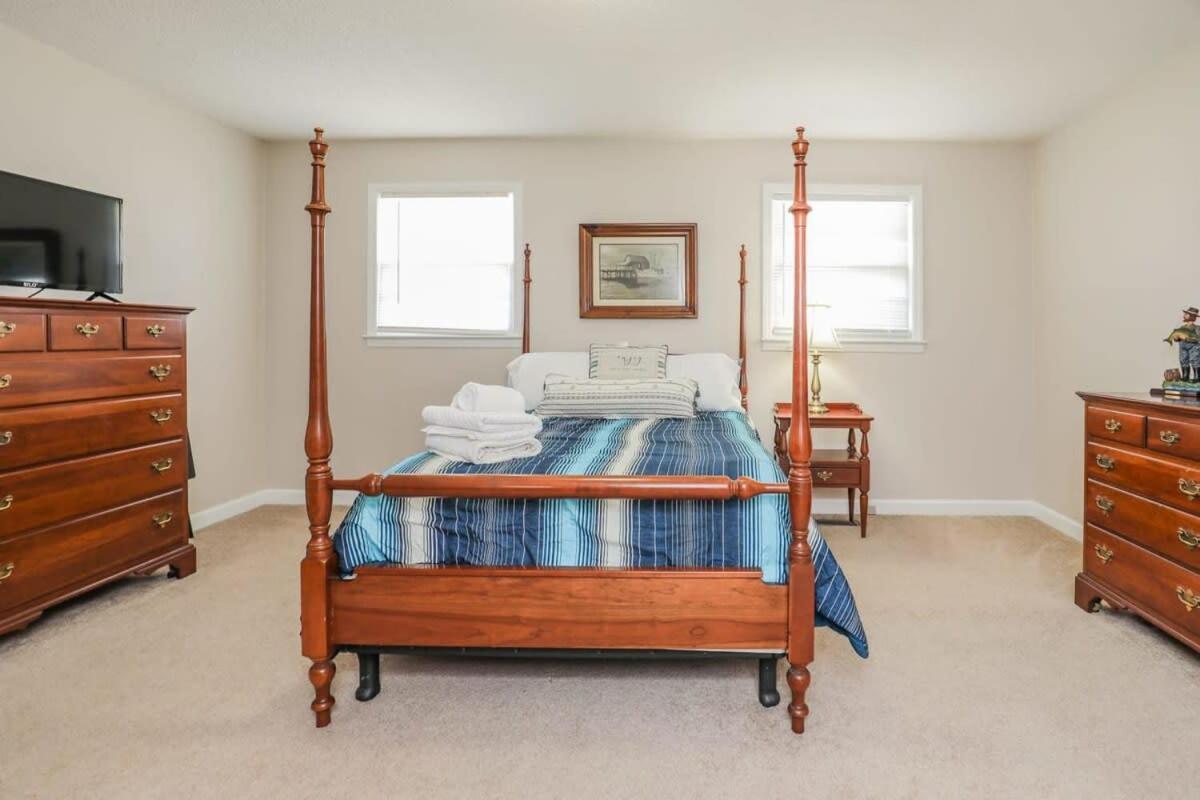 2Br Pet Friendly Home In Sneads Ferry With Parking Экстерьер фото