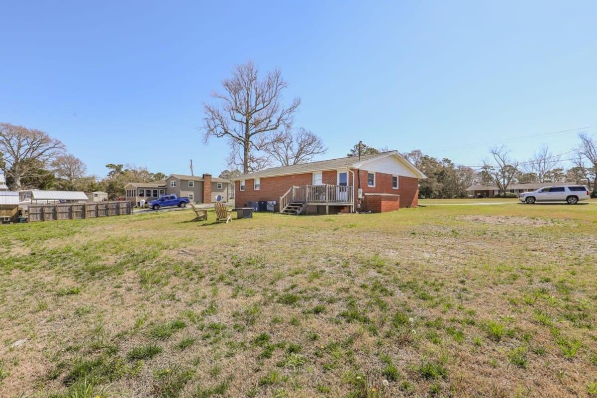2Br Pet Friendly Home In Sneads Ferry With Parking Экстерьер фото